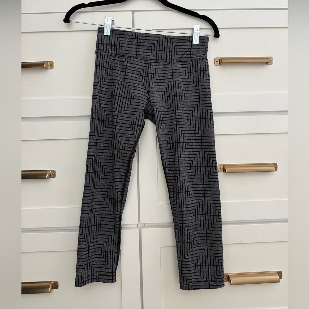 Lorna Jane crop tight